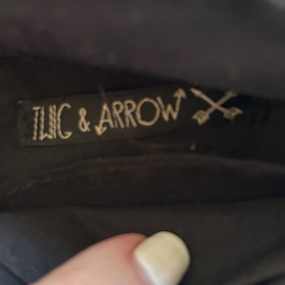 Twig & Arrow Black & Gold Fabric Small Crossbody - Picture 2 of 6